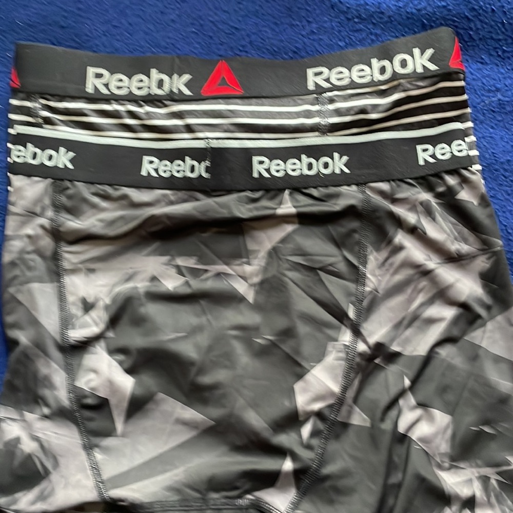 Men’s Reebok boxer briefs medium (2) E - Picture 2 of 3
